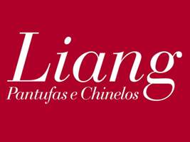 LIANG PANTUFAS E CHINELOS
